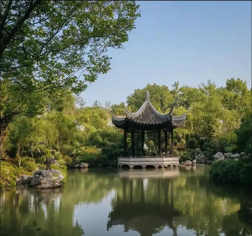 鸡西鸡冠花留建筑有限公司